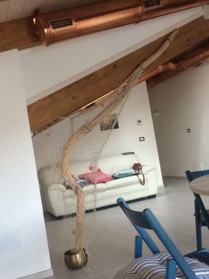 Casa Vacanze “Sale Di Mare” Pescara Kültér fotó